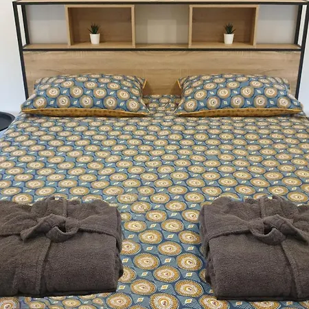 Il Vialetto , Milano , Spacieux, Confort, Au Calme * Jeumont